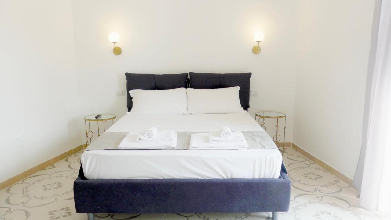 Naro Suites And Rooms Bacoli Exterior photo